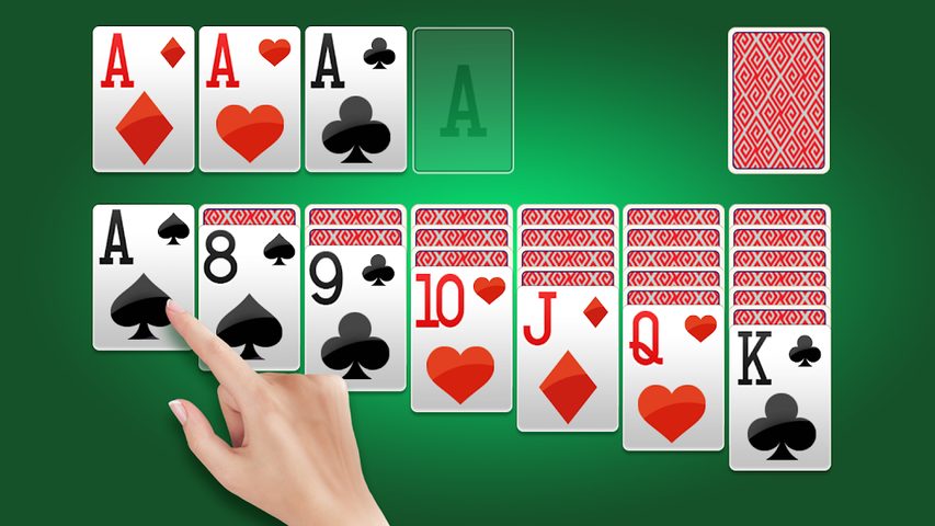 Screenshot 1: Solitaire - Classic Card Games