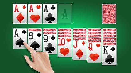 Screenshot 1: Solitaire - Classic Card Games