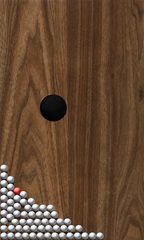 Screenshot 2: Roll Balls into a hole