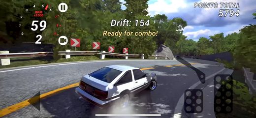 Screenshot 1: Drift Hunters 4+